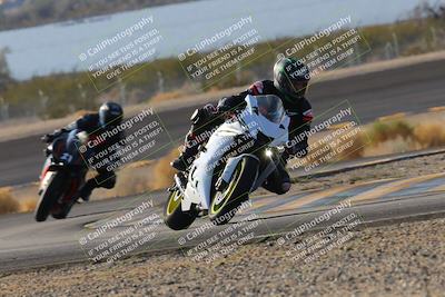 media/Dec-18-2022-SoCal Trackdays (Sun) [[8099a50955]]/Turn 14 (940am)/